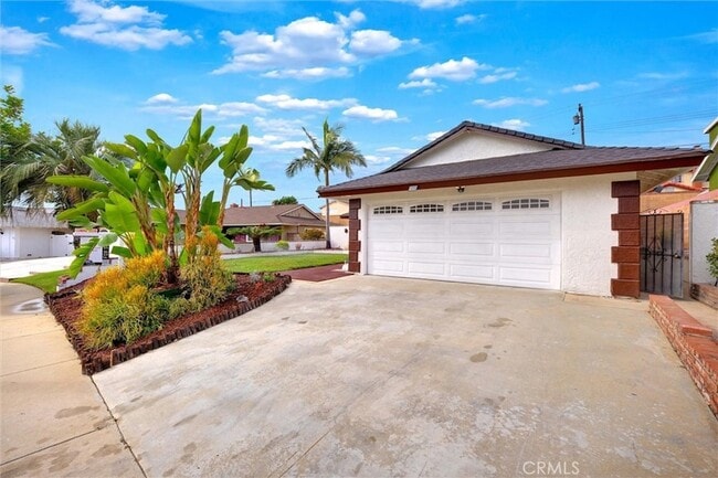 Building Photo - 1807 E Calstock St