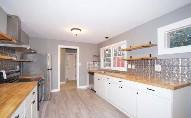 Photo - 212 N Eastern St