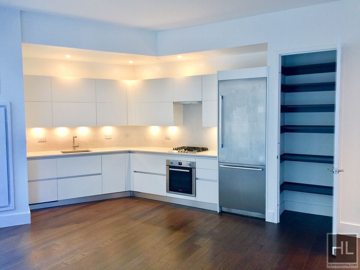 East 44th Street - East 44th Street Unit 25H