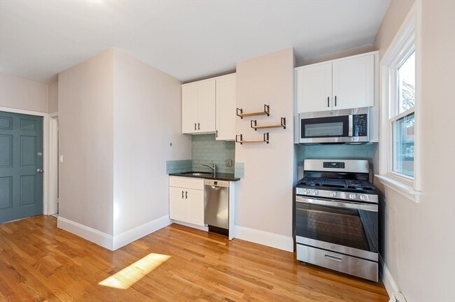 Photo - 35 Story St Unit 1