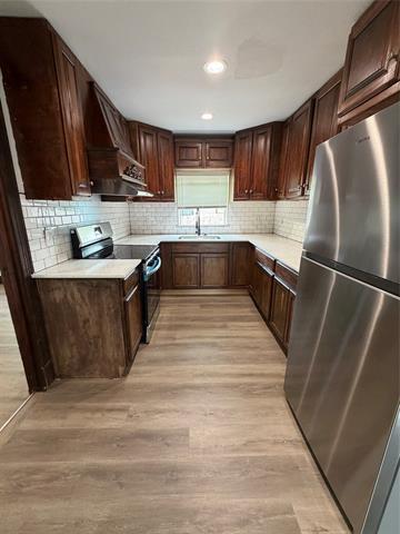 Photo - 401 E Miller Rd