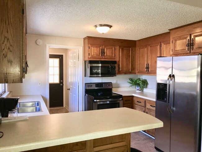 Photo - 3 Bedroom/2 Bathroom Home