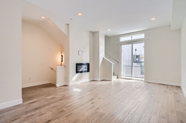 3090 Wilson Ct Unit 9