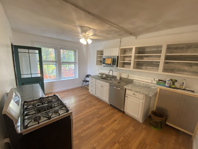 Photo - 26 Fairfield St Unidad 25-6 Rental