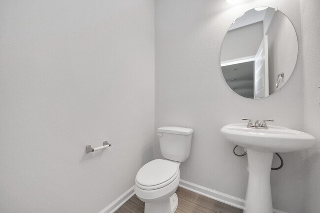 Photo - 2715 Crested Creek Ln.