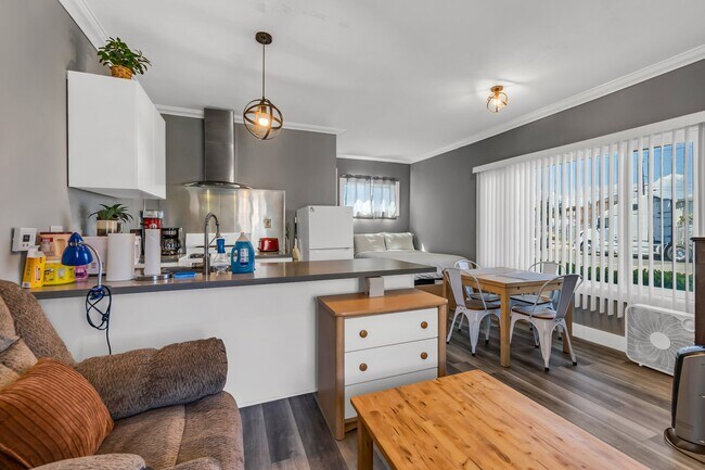 Photo - 701 Railroad Ave Unidad A