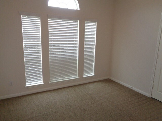 Photo - 19323 Palmoral Dr