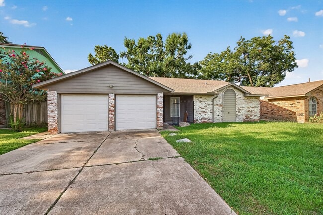 Photo - 19326 Leafwood Ln