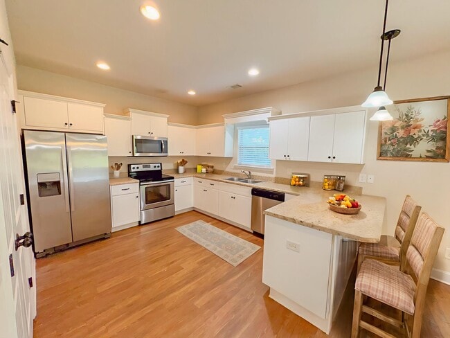 314 Tryon Pl