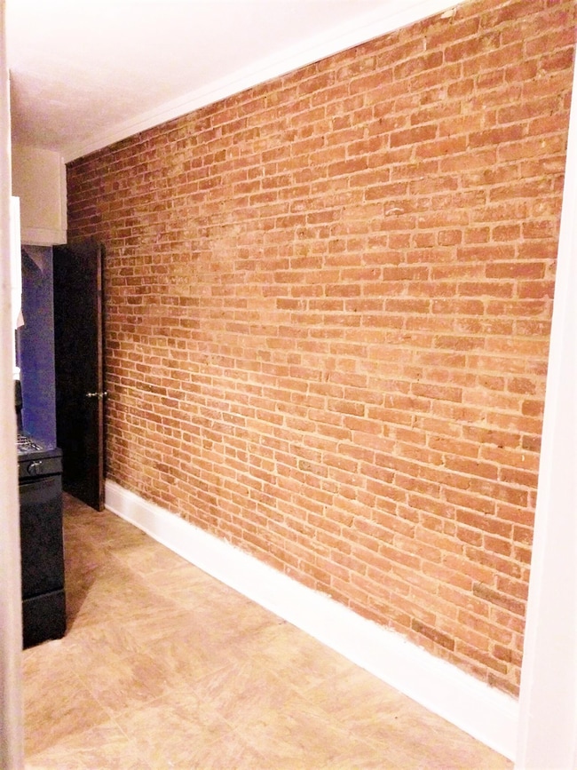 Photo - 654 St Joseph St Unit 1