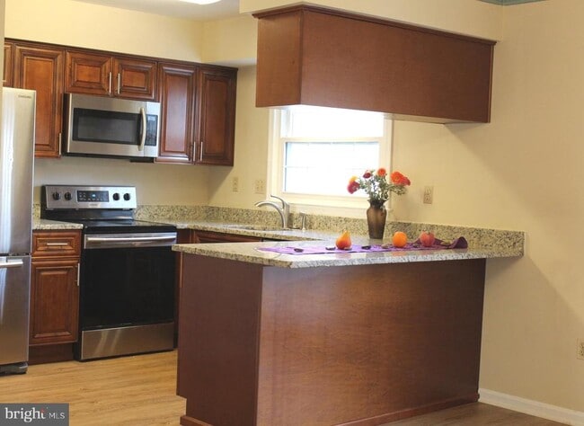 Photo - 642 Concerto Ln