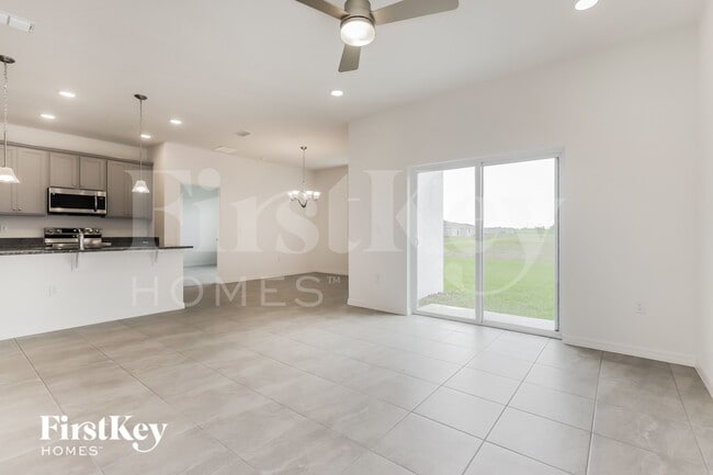 Photo - 210 Windsor Reserve Dr