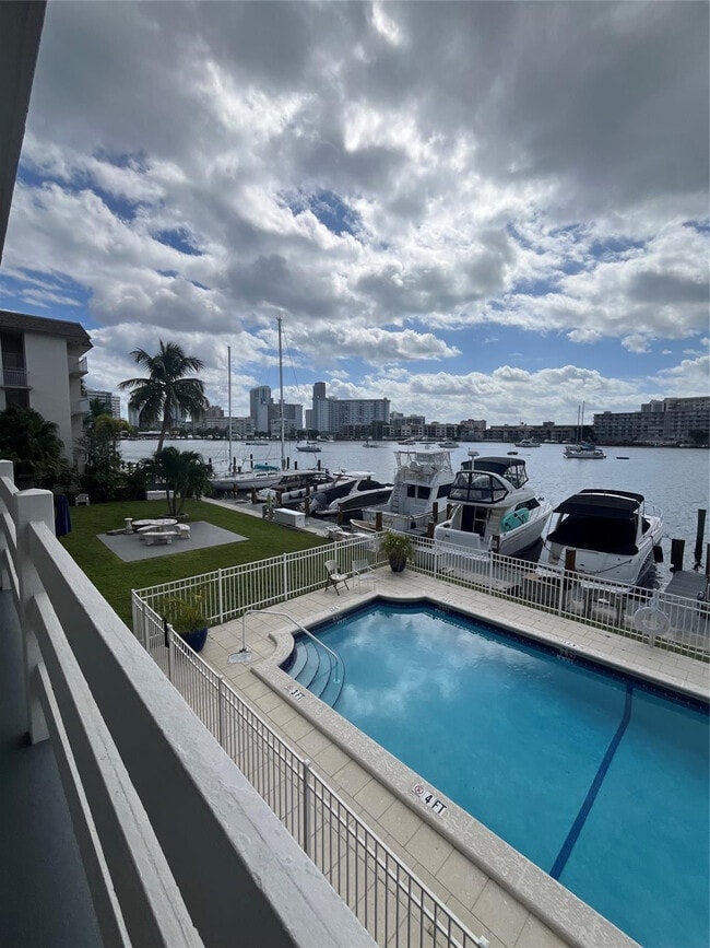 Photo - 2100 Diana Dr Unit 206