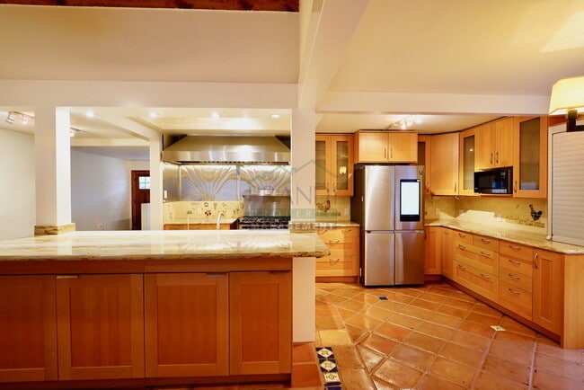 Photo - Available Now! 3 Bedroom San Rafael House