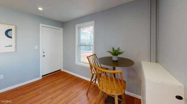 Photo - 1 br, 1 bath House - 8 Germania St Bedroom...