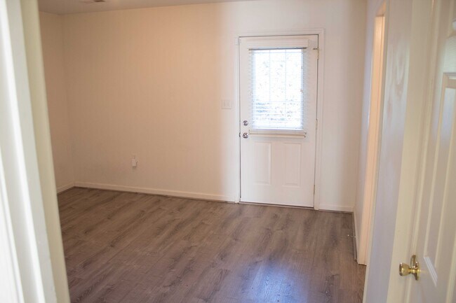 Photo - 480 Thumper Dr