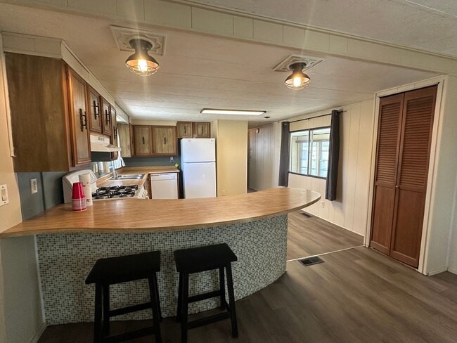 Photo - 2 Bedroom 2 Bathroom Mobile Home located in Aztec available to rent