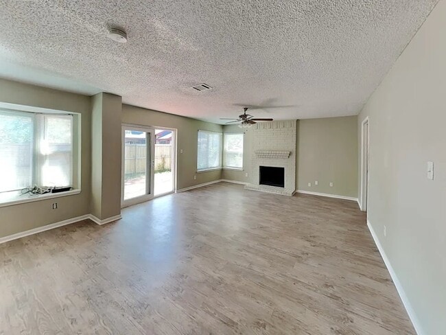 Photo - 4105 Devon Ct