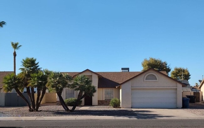 Building Photo - AVAILABLE NOW IN KYRENE AREA OF CHANDLER!!!