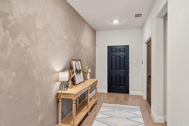 Photo - 1216 Johnson Dr