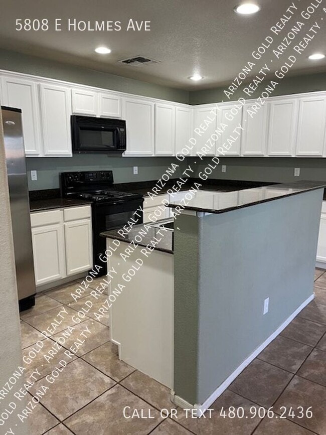 Photo - 5808 E Holmes Ave
