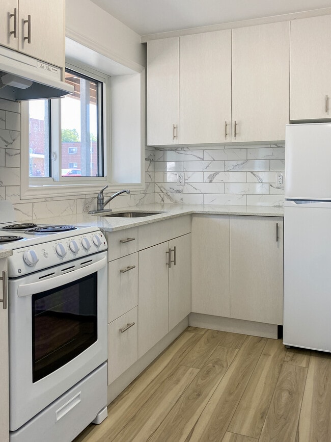 Photo - 630 Cummings Ave Unité 109