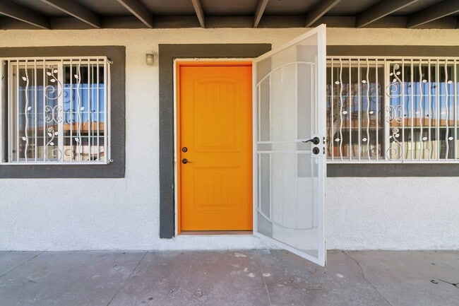 Building Photo - 2518 N McCarran St Unit 2