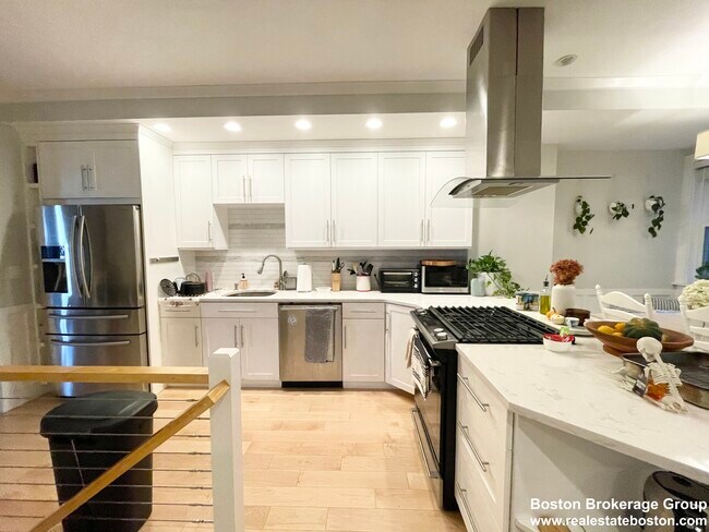 Photo - 108 Buttonwood St Unit 1
