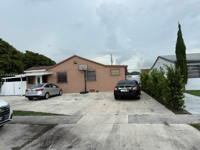 Building Photo - 397 W 57th St Unit 3