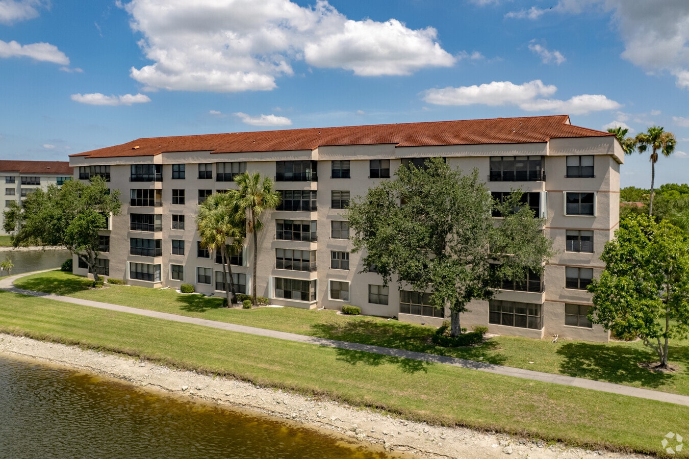 Applewood Village II - Applewood Village II Apartments