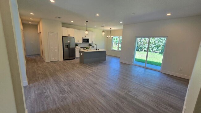 Photo - 2862 Pomello Ave SW