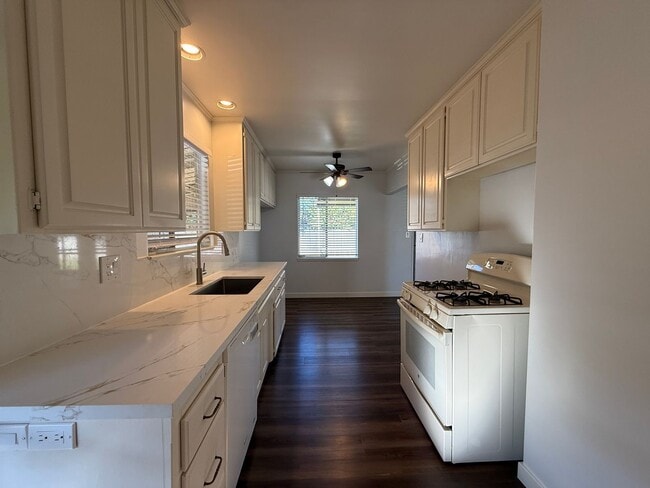 Photo - 3 Bed 1 1/2 Bath Updated Home