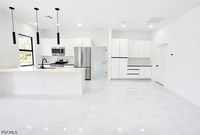 Photo - 2522 Alice Pl