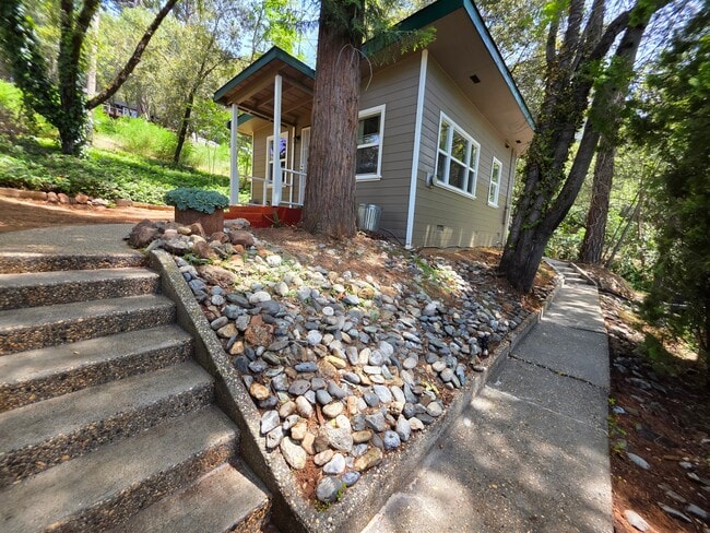 Photo - 16619 Old Stagecoach Rd