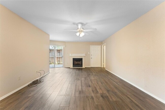 Building Photo - 10871 Braes Bend Dr