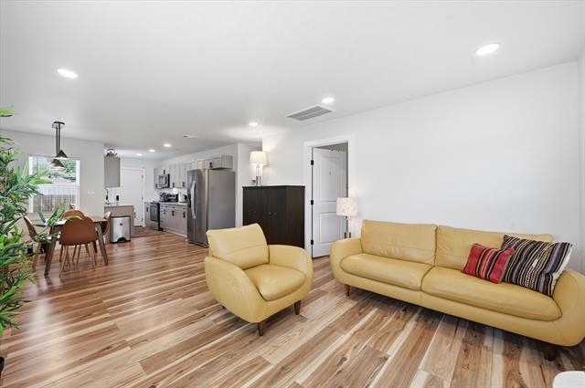 Photo - 303 Brodie St