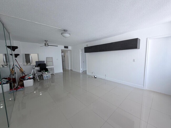 Photo - 1825 S Ocean Dr Unit 611