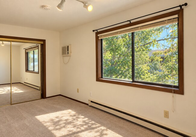 Photo - 3160 Eastwood Ct
