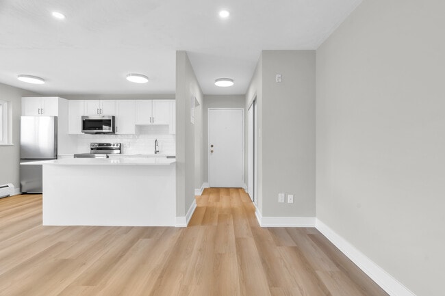 Photo - 437 Hazel St