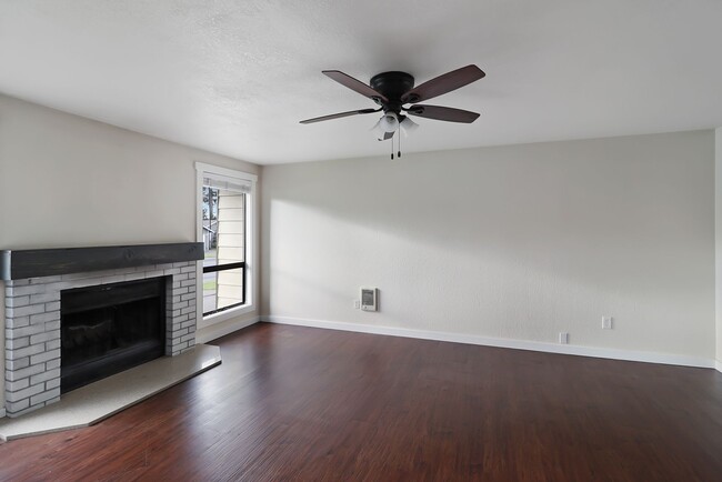 Photo - 3 Bed 2 Bath - Pet Friendly - NAS Whidbey