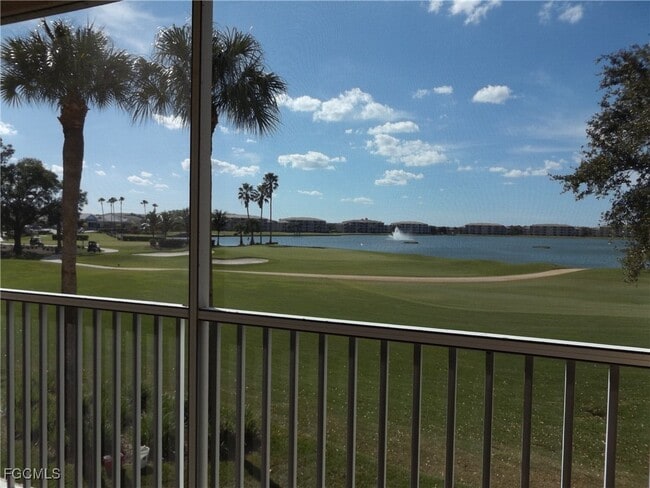 Building Photo - 10370 Washingtonia Palm Way Unit 4323 Rental
