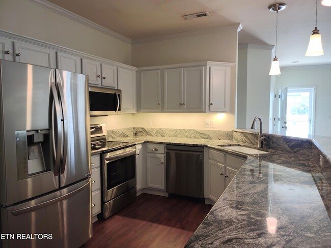 Photo - 144 Hardinberry St