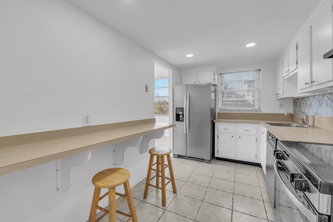 Photo - 2781 Taft St Unit 303