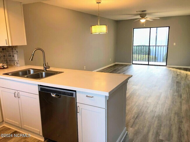 Photo - 4571 Holly Tree Rd