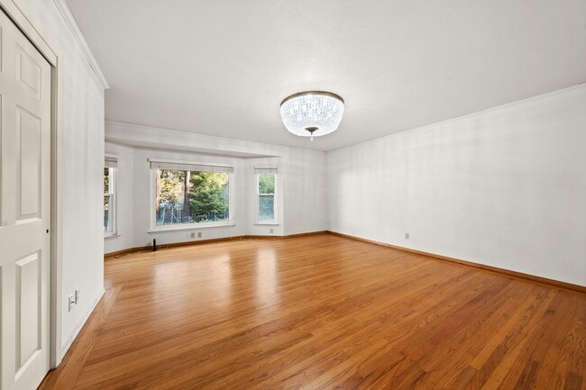 Photo - 401 Moseley Rd