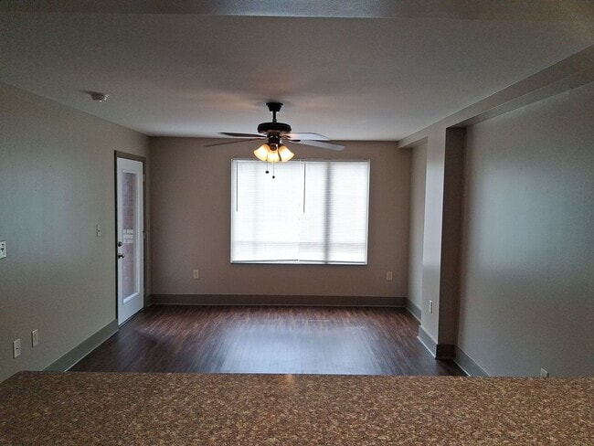 Photo - NEW LISTING at LAKE PLAZA! Available for FALL 2026; rent includes use of one parking space Unidad 202