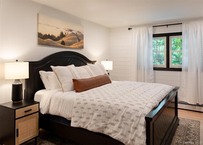 Photo - 81 Ryerson Rd