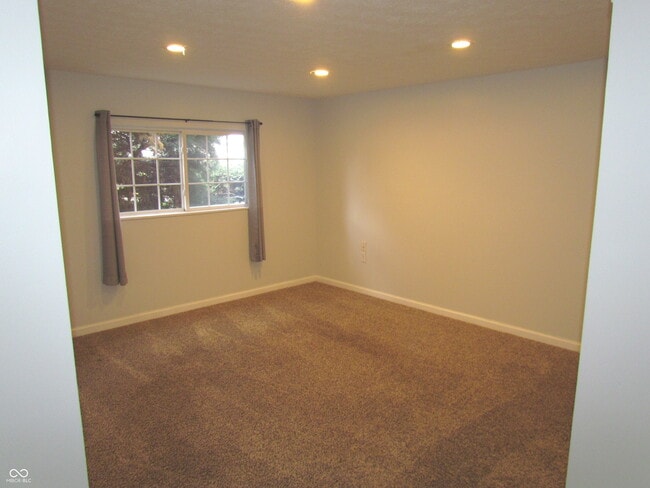 Photo - 13888 Willesden Cir Rental