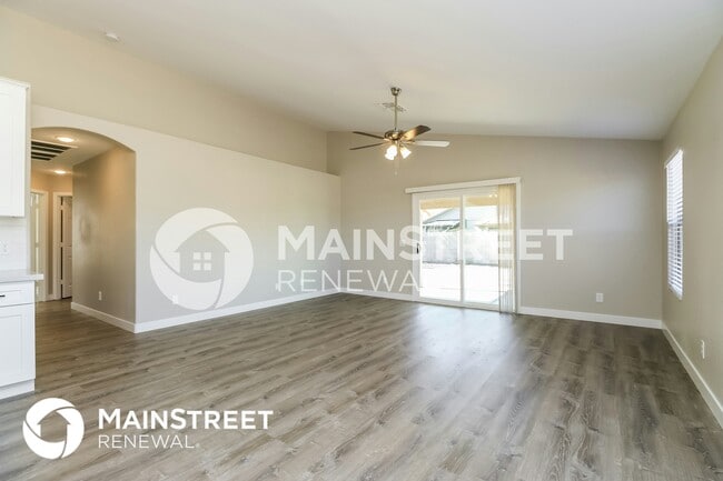 Photo - 8402 S 20th Pl