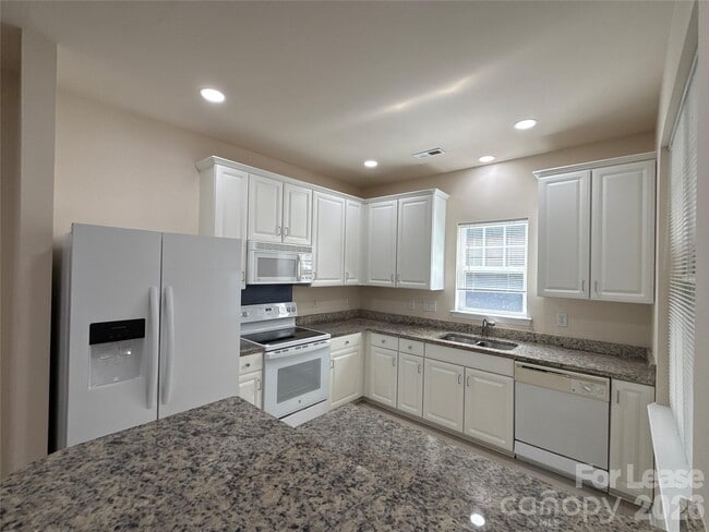 Photo - 16914 Commons Creek Dr